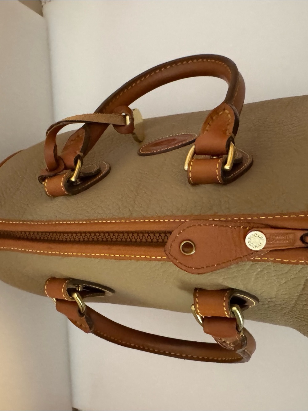 VINTAGE EUC Dooney & Bourke Made in USA Taupe AWL Satchel - Picture 4 of 13